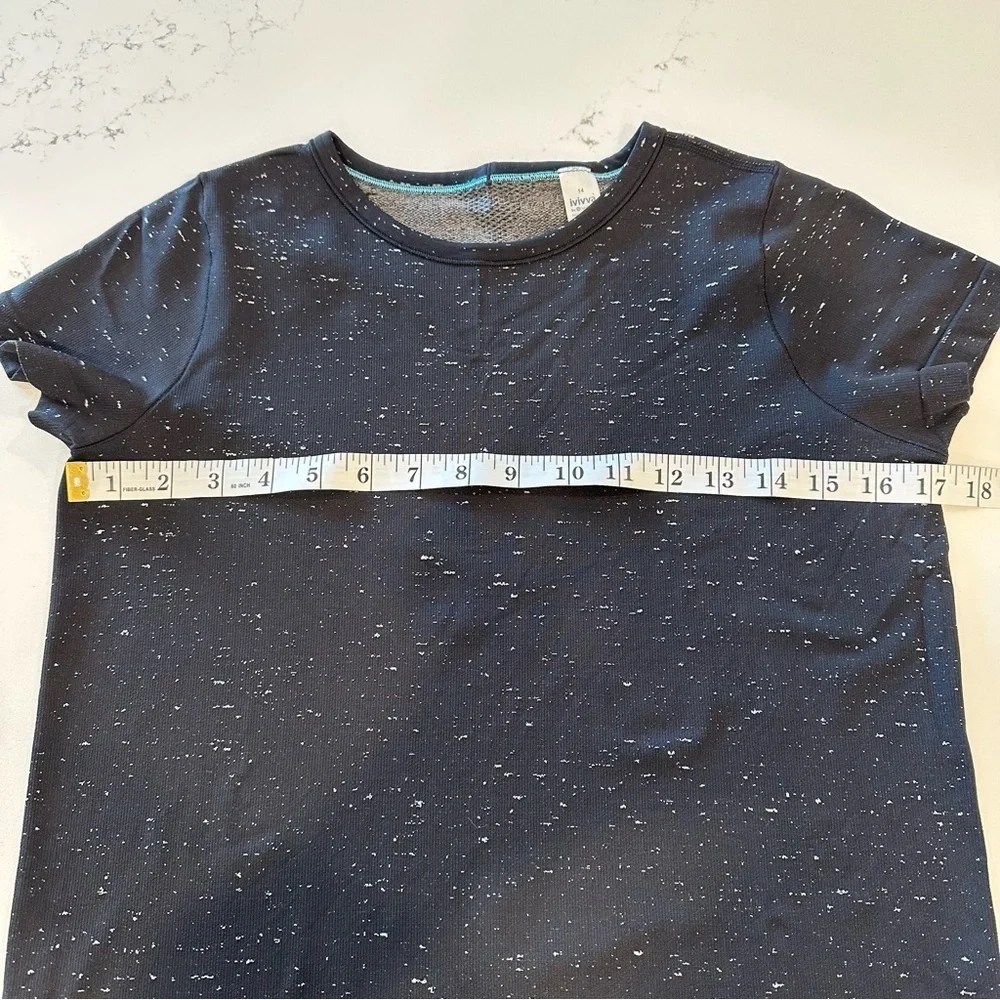 Ivivva by Lululemon Girls Black Speckled Short Sleeve Tee